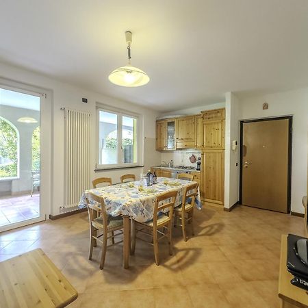 Appartamento Fronte Lago Bellano Luaran gambar