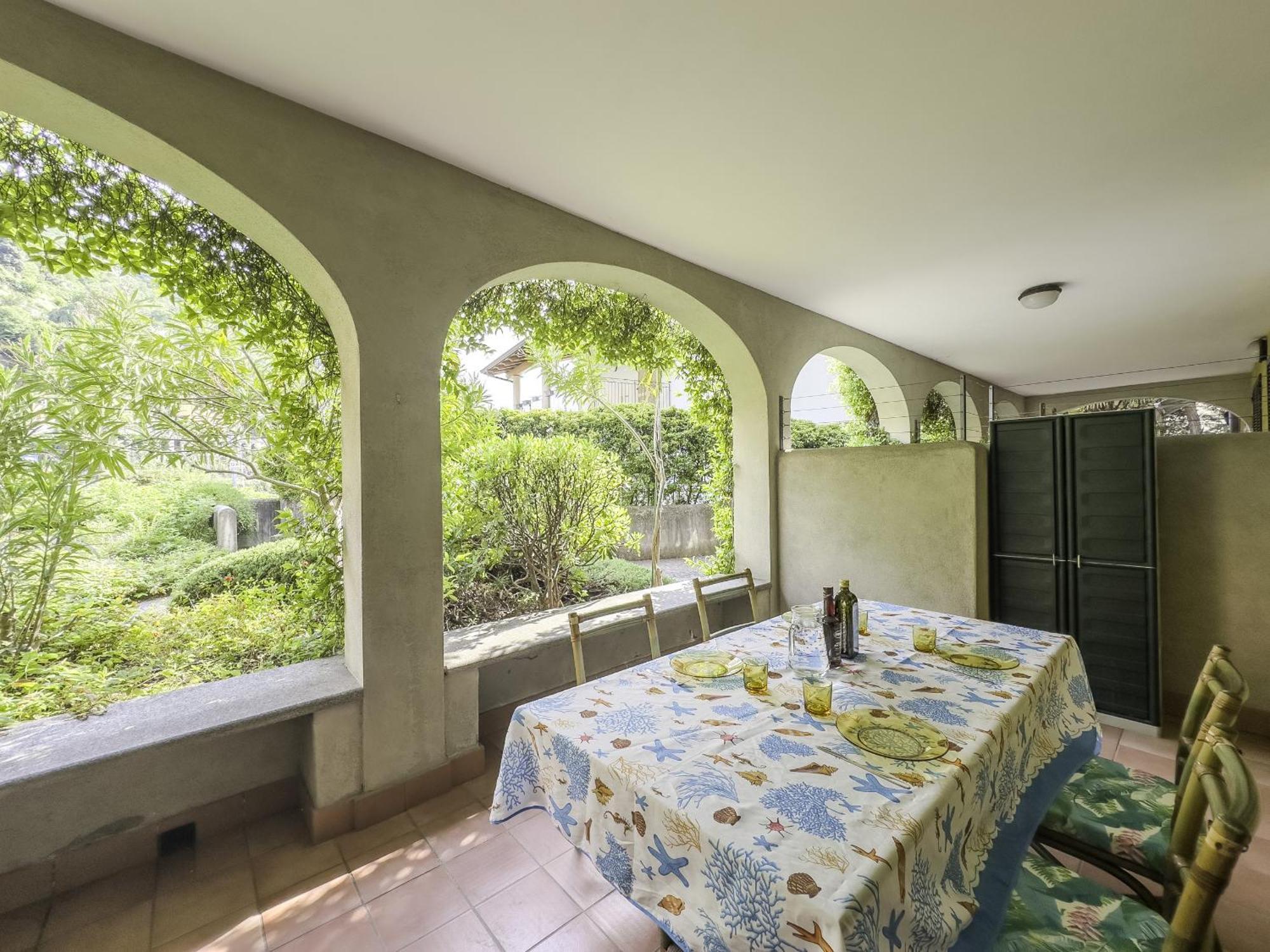 Appartamento Fronte Lago Bellano Luaran gambar